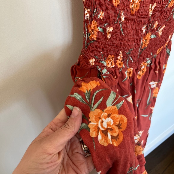 Floral Maxi Dress - Picture 6 of 7